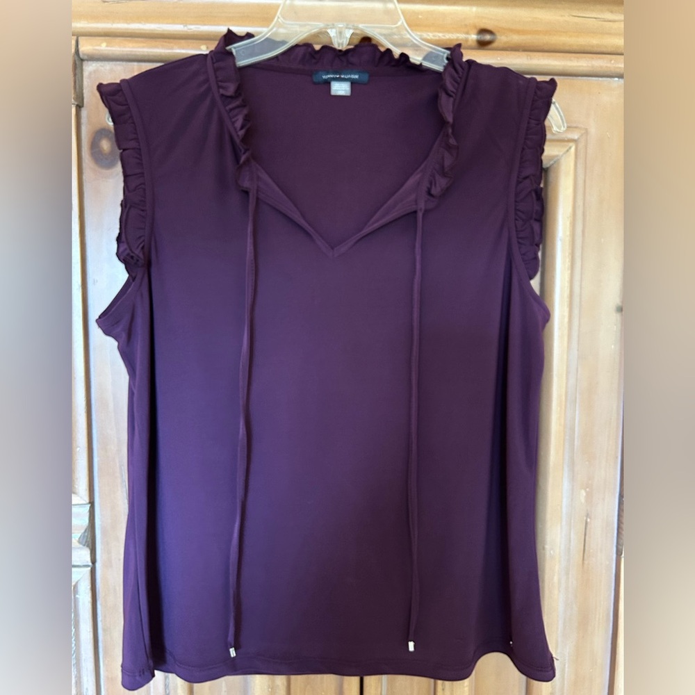 Tommy Hilfiger sleeveless plum top, v neck, ruffle detail, NWOT, size L
